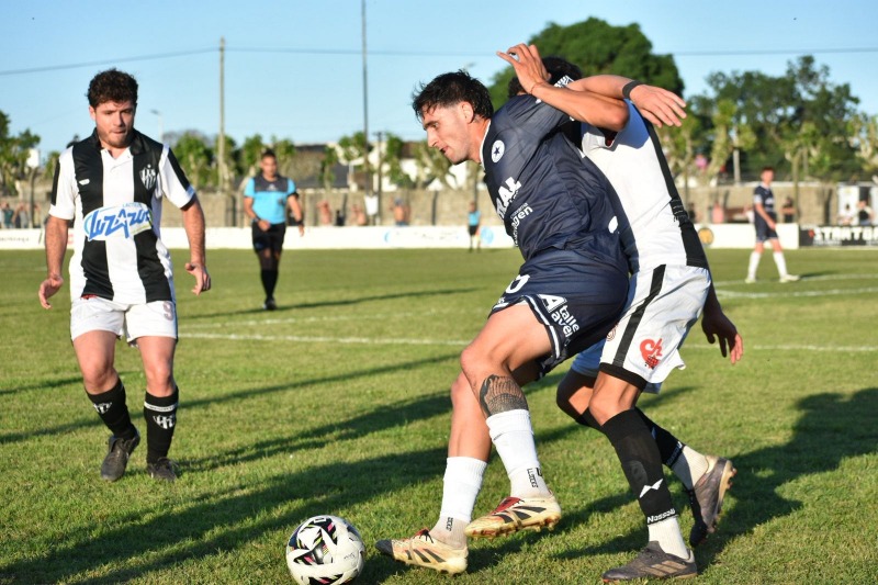 Racing visita a Argentinos en 25 de Mayo por la 3 fecha del Regional